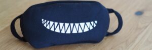 Lustige Alltagsmaske online kaufen, witziger Mundschutz, Maske mit Gesicht, Mundmaske mit Mund, lustige Motive, witziger Mundschutz, Mund- und Nasenschutz bestellen, Mundschutz zum Lachen