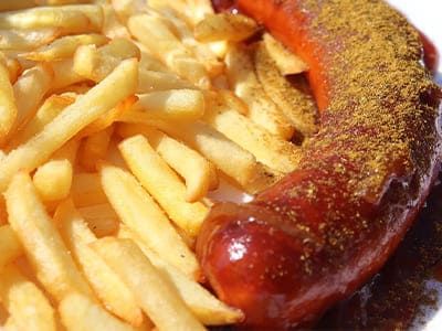 Pommes, Currywurst.